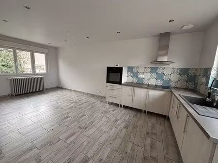 maison avec jardin et garage 4 chambres proche commodités