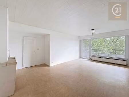 appartement 2 ch – 1.100€ (+ 250€ de charges)
