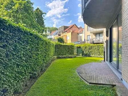 souverain : beau rez-de-chaussée 2 ch avec jardin + garage