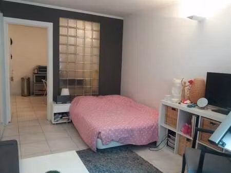 studio etudiant non meuble 35m2 au châtelain