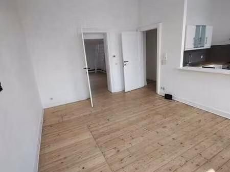 appartement 1ch + mezzanine ( +/- 65m²) à saint-gilles