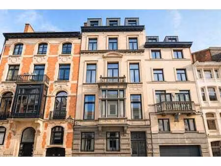 exceptionnel duplex meublé - 3 ch. - sdb - sdd - parking