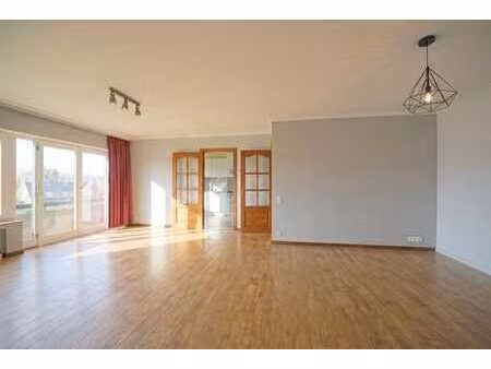 appartement 3 chambres avec cave et parking intérieur