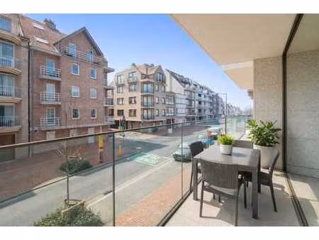 appartement avec grande terrasse à vendre à knokke!