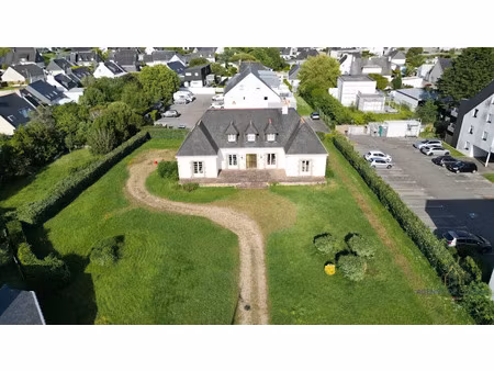 vente maison 8 pièces 240 m² à etel (56410)  835 400 €