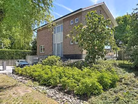 villa prête à l'emploi avec jardin ensoleillé à sint-idesbal