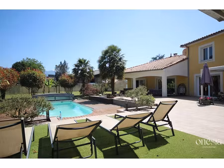 vente maison 7 pièces 230 m² à bidos (64400)  575 000 €