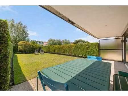 appartement jardin magnifique dans un environnement très cal
