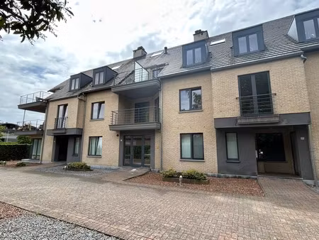appartement te huur in maaseik met 2 slaapkamers