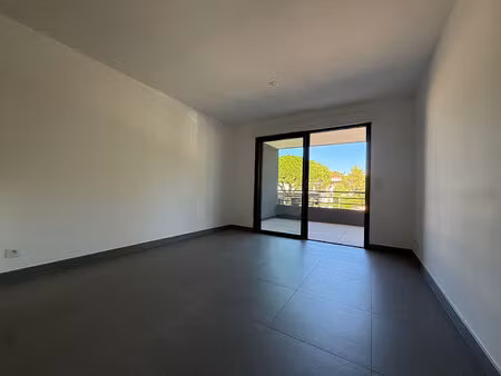 saint raphael jolie 2 pièces de 43m²