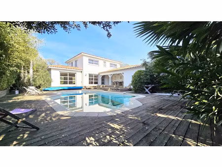 vente maison 5 pièces 160 m² à villeneuve-de-la-raho (66180)  618 000 €