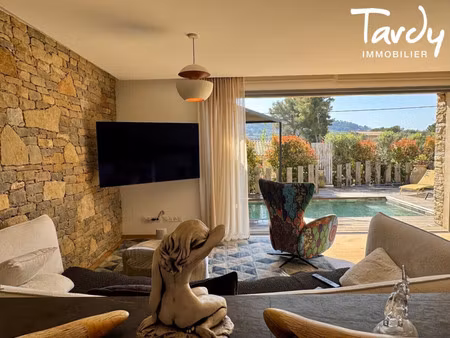 villa de luxe à vendre à la cadière-d'azur