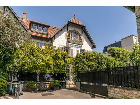 maison de luxe à vendre dans le quartier ile de la jatte-parc d'orléans
