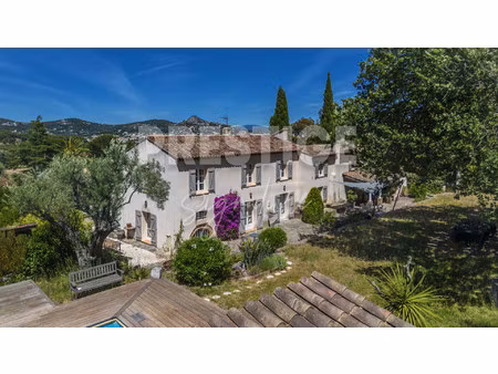 maison de luxe à vendre dans le quartier zone saint martin