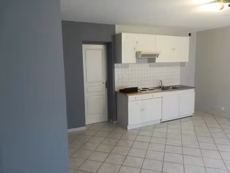 location appartement 3 pièces 48 m² à béthune (62400)