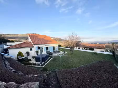 maison 148 m² + 5 garages + vue imprenable chanonat sec