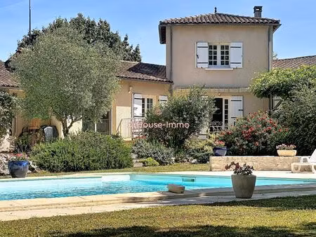 villa plain pied 222 m2 7 pièces + piscine