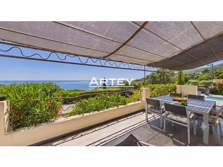 villa de luxe à vendre à carqueiranne