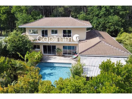 villa de luxe à vendre dans le quartier lege bourg