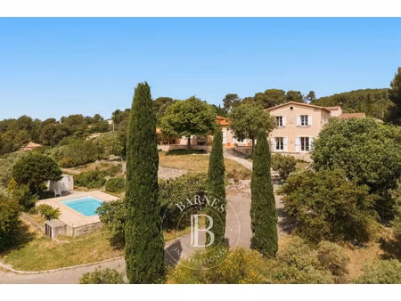 maison de luxe à vendre dans le quartier la treille