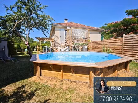 maison avec 3 chambres + 1 bureau ou chambre d'ami - jardin et piscine - aux portes de...