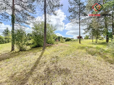 terrain viabilisé de 1 668 m² avec vue panoramique forêt - libre de constructeur