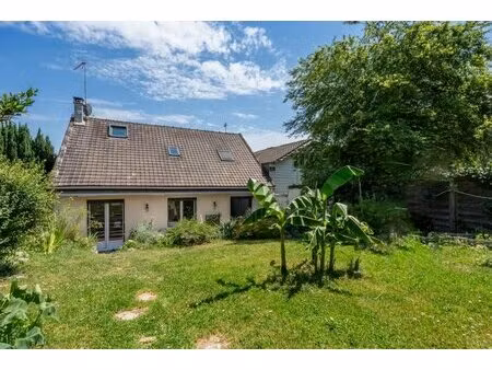 maison de 6 pièces de 102 m² à montreuil
