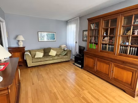 à vendre : appartement 2 pièces au coeur du pecq
