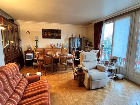 à vendre : appartement 4 pièces à marly le roi - centre ville