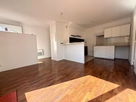 vente appartement 2 pièces 41 m² à saint-germain-lès-corbeil (91250)  140 000 €