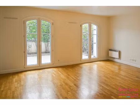 poissy quartier de noailles studio