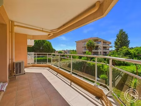 appartement 2 pieces - 1203 av jules grec - antibes