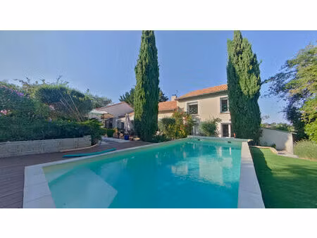 maison saint benoit 7 pièce(s) 244 m2