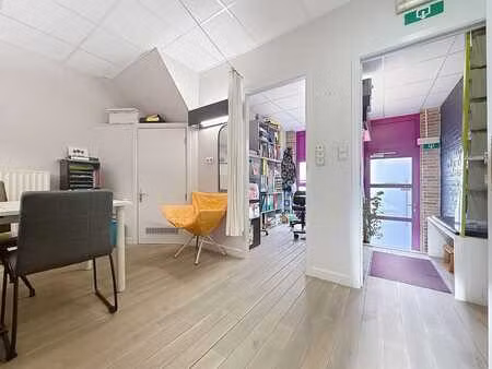 surface de 50m² polyvalente idéale pour profession libérale