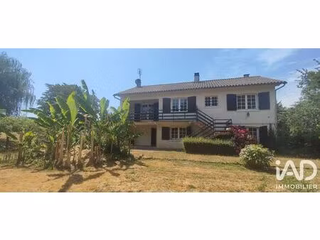 maison de campagne à la crèche (79260)