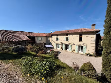 maison d'hôtes en activité à reprendre