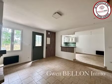 corps de ferme composé de 2 habitations rénovées et fonctionnelles + 80 m2 complémentaire 