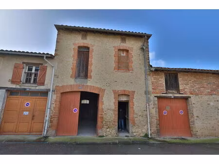 grange à rénover au cœur de villefranche-de-lauragais proche de toute commodité  au calme 