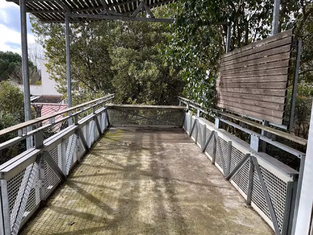 blagnac sud : t3 de 70 m² terrasse parking