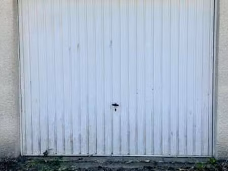 vente garage et parking à bordeaux (33000) : à vendre / 18m² bordeaux