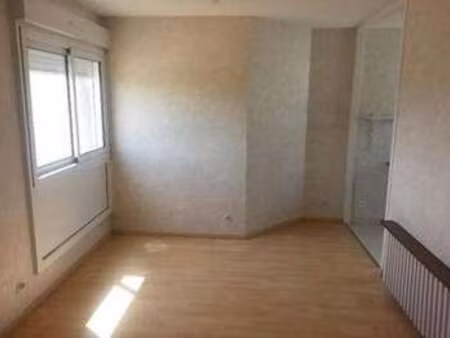 location appartement t1 à talence (33400) : à louer t1 / 27m² talence
