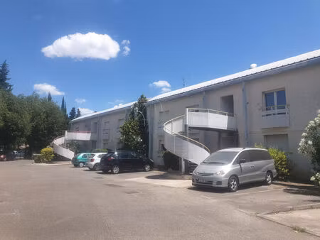 nimes lycee philippe lamour/mas de ville - grand studio 29.66 m² avec mezzanine