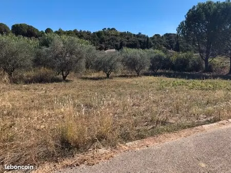 terrain 518 m² claret