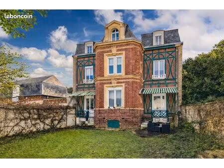 maison 7 pièces 154 m²
