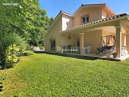 maison 6 pièces 138 m²