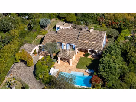 villa de luxe à vendre à gassin