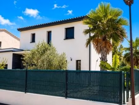 villa 4 pièces 115m2 de 2023