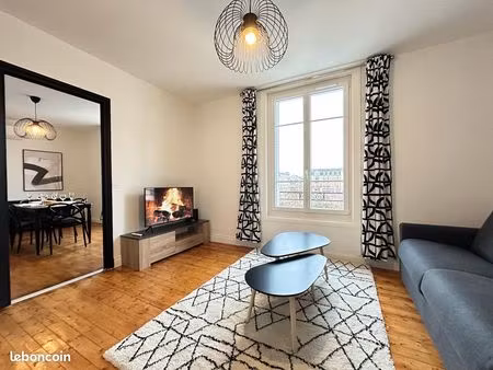 appartement reims - hypercentre – place du forum