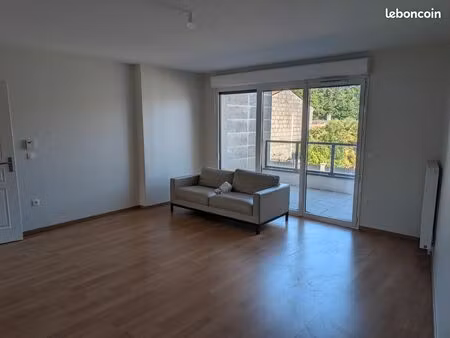 location nue appartement 3 pièces et parking