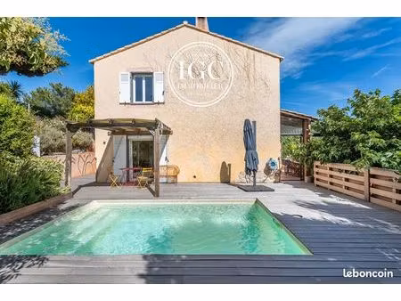 propriété 4 pièces 128 m²